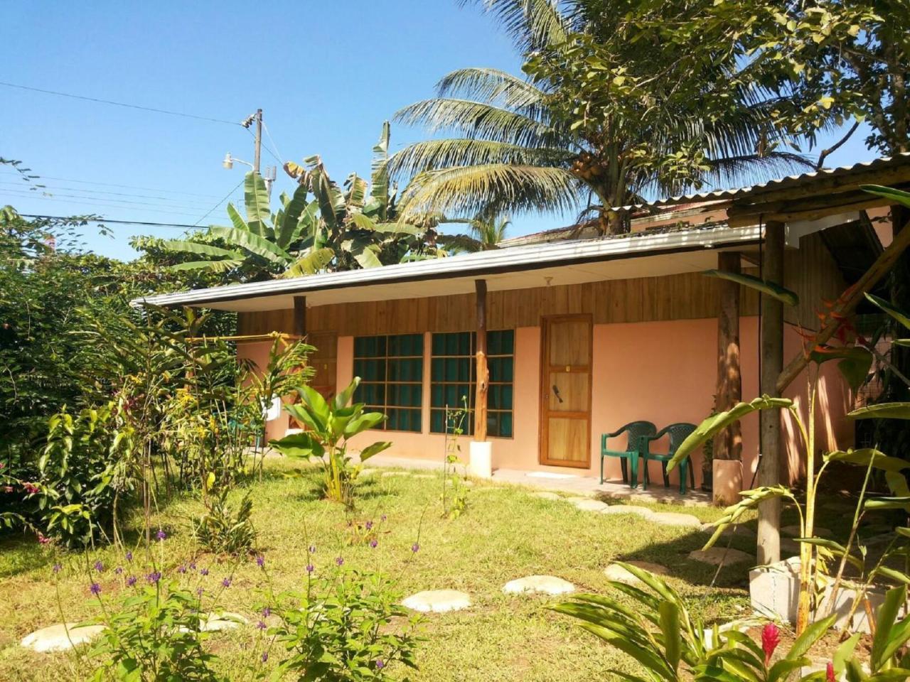 Martinas Place Drake Bay Exterior photo